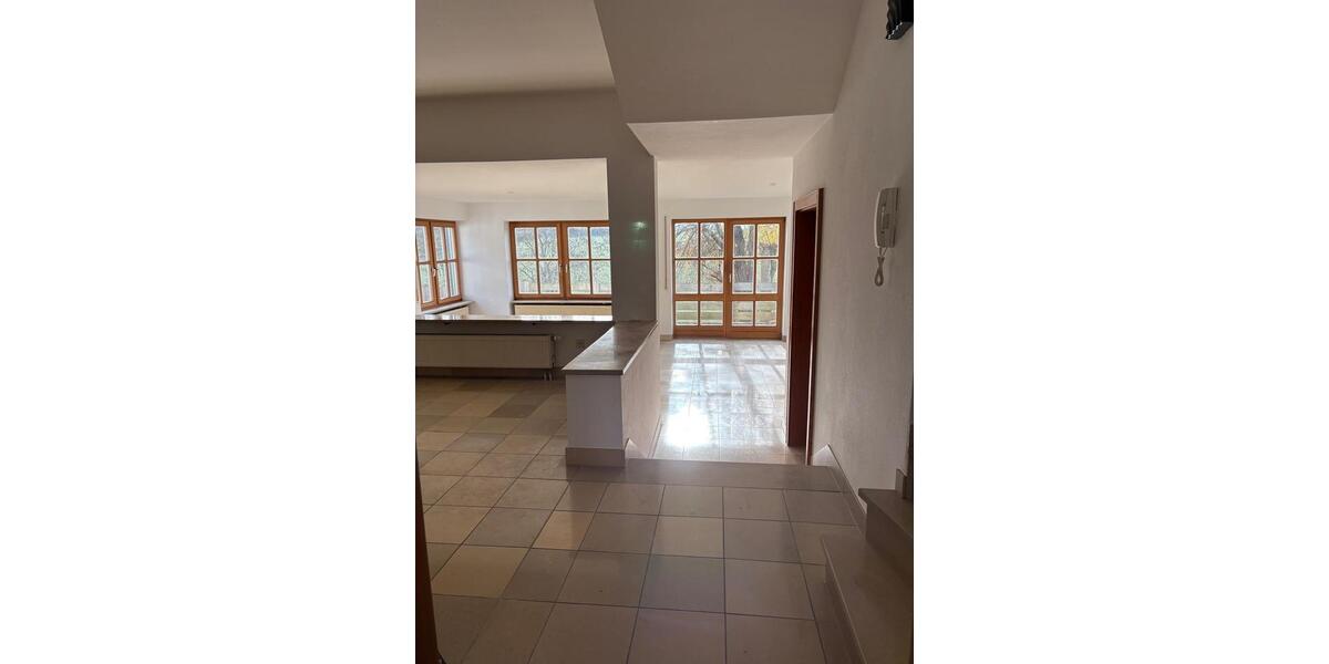 Einfamilienhaus Tiefenbach - 5 Zimmer, 160 m&sup2;, 1.640&euro; | Angebot:25991521