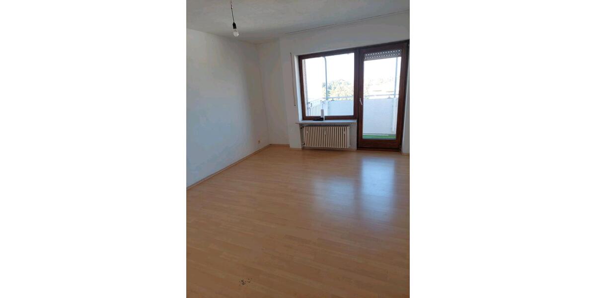 Dachgeschoßwohnung Moosburg an der Isar - 3 Zimmer, 62 m&sup2;, 850&euro; | Angebot:25268766