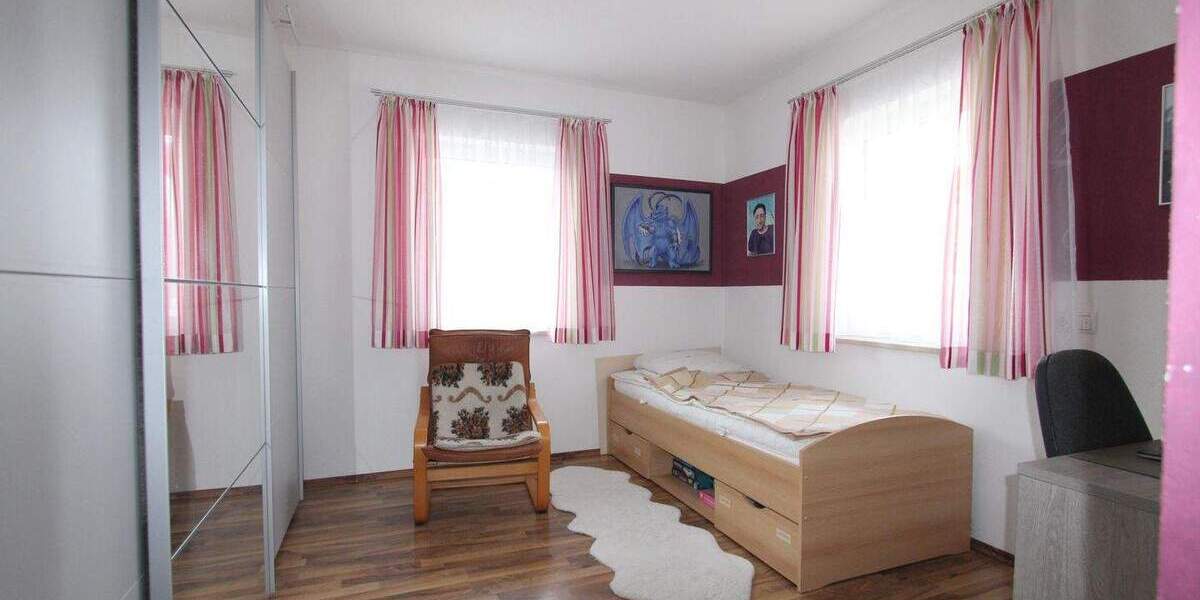 Einfamilienhaus Furth Arth - 8 Zimmer, 245 m&sup2;, 980.000&euro; | Angebot:25771009