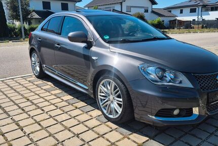 Suzuki Kizashi 133.000 km 8.350 &euro; Niederaichbach 84100