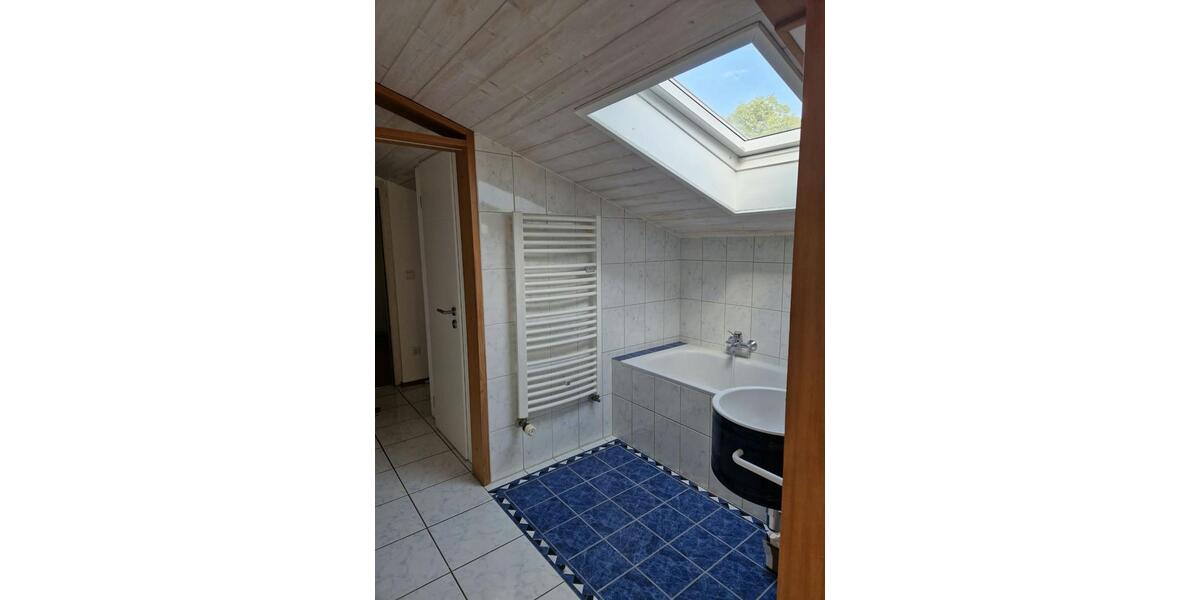 Terrassenwohnung Ergoldsbach Langenhettenbach - 5 Zimmer, 124 m&sup2;, 1.190&euro; | Angebot:27631050