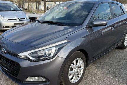 Hyundai i20 87.270 km 8.190 &euro; Vilsbiburg 84137