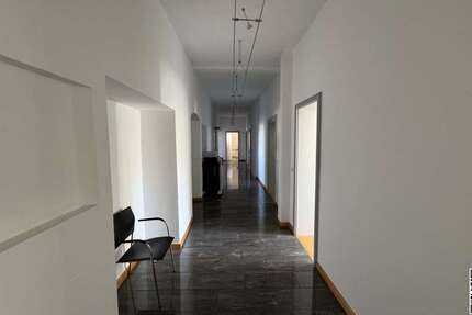 Gewerbeobjekt Landshut Nikola - 1.950&euro; | Angebot:27646704