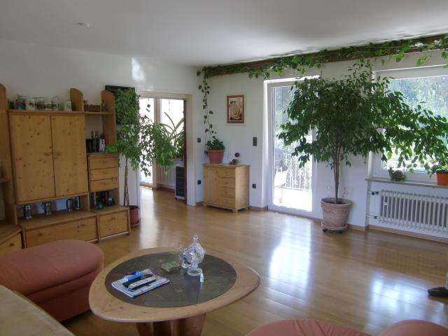 Etagenwohnung Langenbach - 4 Zimmer, 140 m&sup2;, 1.150&euro; | Angebot:25353274