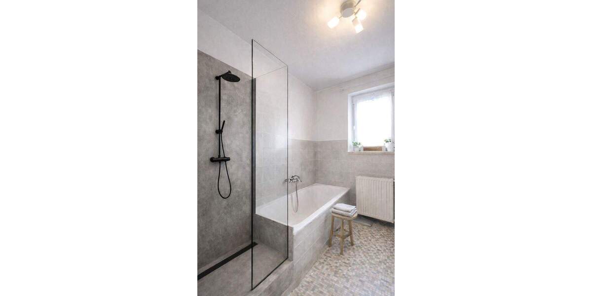 Einfamilienhaus Rottenburg an der Laaber Rottenburg - 7 Zimmer, 175 m&sup2;, 429.000&euro; | Angebot:25837545