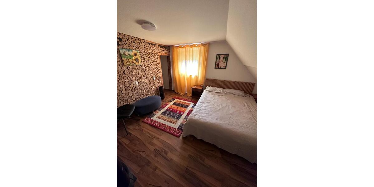 Einfamilienhaus Tiefenbach - 5 Zimmer, 90 m&sup2;, 2.100&euro; | Angebot:25823413