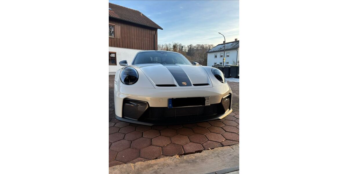 Porsche 992 7.346 km 225.900 &euro; Dingolfing 84130