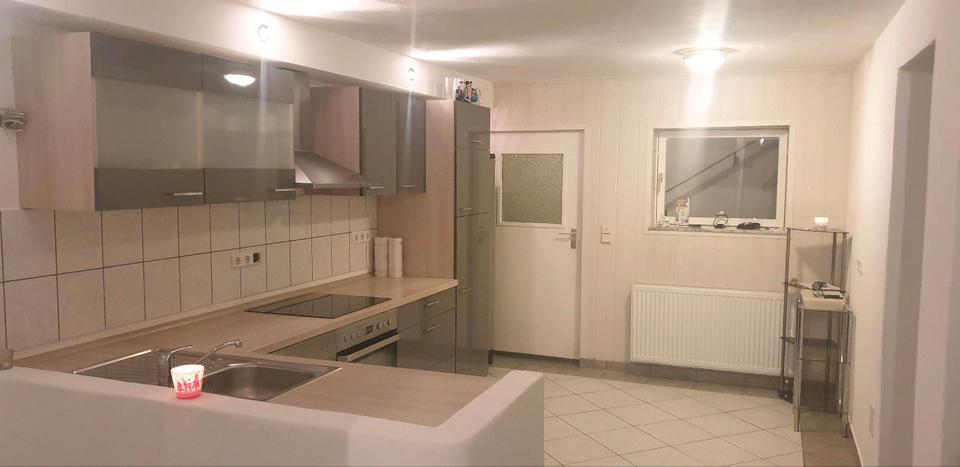 Etagenwohnung Dorfen - 4 Zimmer, 100 m&sup2;, 1.500&euro; | Angebot:25875109