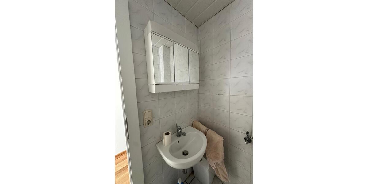 Etagenwohnung Dingolfing - 2 Zimmer, 70 m&sup2;, 750&euro; | Angebot:25960641