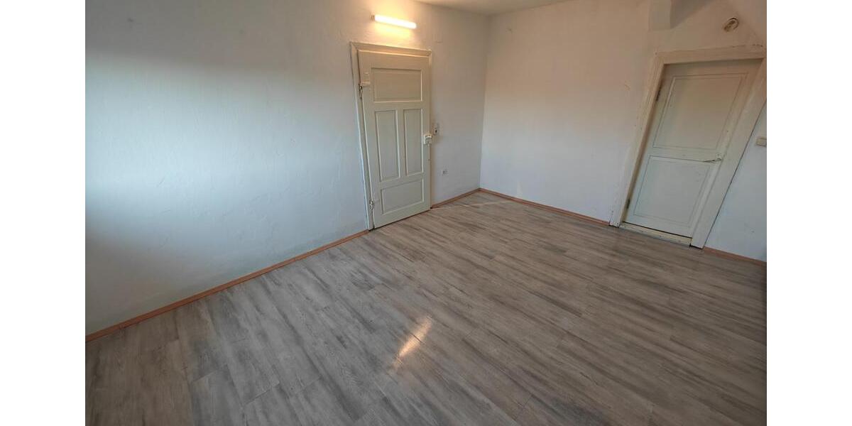 Einfamilienhaus Wildenberg - 7 Zimmer, 220 m&sup2;, 1.800&euro; | Angebot:25907276