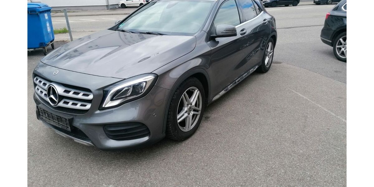 Mercedes-Benz GLA 180 38.000 km 19.950 &euro; Landshut 84034