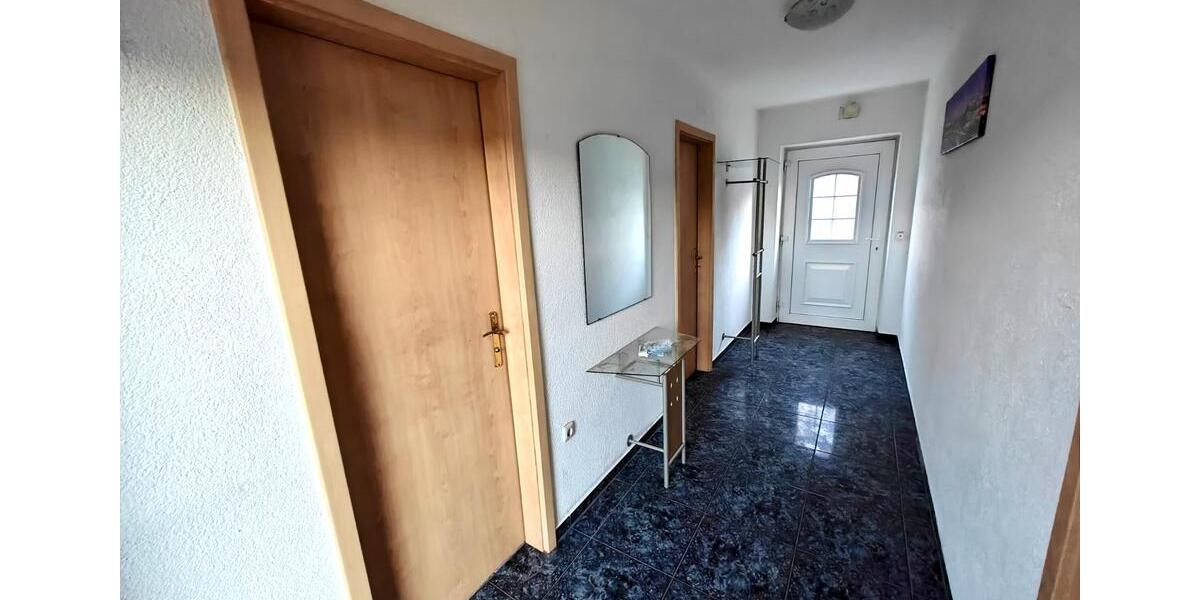 Einfamilienhaus Wildenberg - 7 Zimmer, 220 m&sup2;, 1.700&euro; | Angebot:25907276