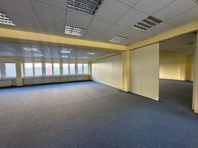 Gewerbeobjekt Landshut Industriegebiet - 1 Zimmer, 158 m&sup2;, 2.800&euro; | Angebot:25687231