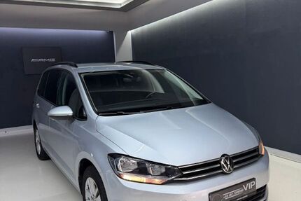 VW Touran 149.600 km 18.900 &euro; Eching 84174