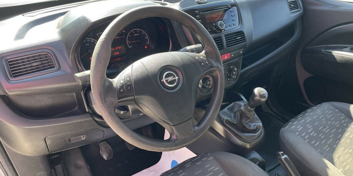 Opel Combo Kasten 1.3 CDTI 1. Hand L1 H1 2,2T 193.000 km 4.500 &euro; Altdorf 84032