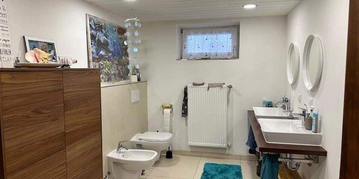 Einfamilienhaus Nandlstadt - 8 Zimmer, 300 m&sup2;, 930.000&euro; | Angebot:25716310