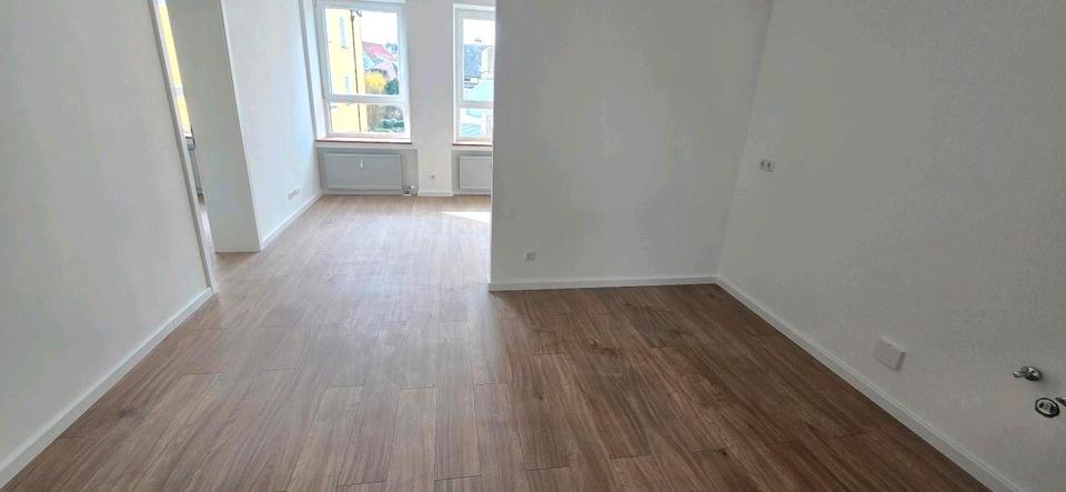 Etagenwohnung Landshut Landshut-West - 3 Zimmer, 3 m&sup2;, 860&euro; | Angebot:25417772