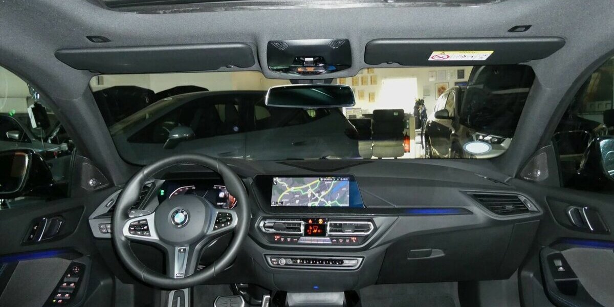 BMW 218 Gran Coupe 218i M Sport Pan.Dach,H&K,Abstandst 23.700 km 28.290 &euro; Landshut 84030