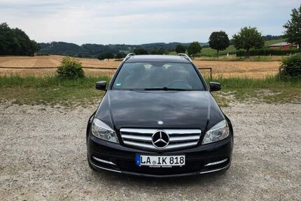 Mercedes-Benz 220 188.000 km 6.999 &euro; Eching 84174