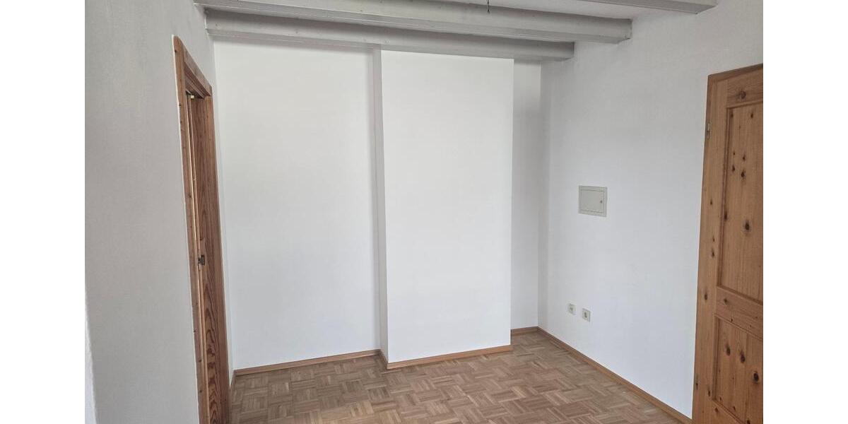 Dachgeschoßwohnung Landshut Landshut-West - 2 Zimmer, 60 m&sup2;, 269.000&euro; | Angebot:27014931