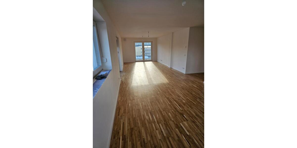 Etagenwohnung Rottenburg an der Laaber - 4 Zimmer, 116 m&sup2;, 1.330&euro; | Angebot:25045073