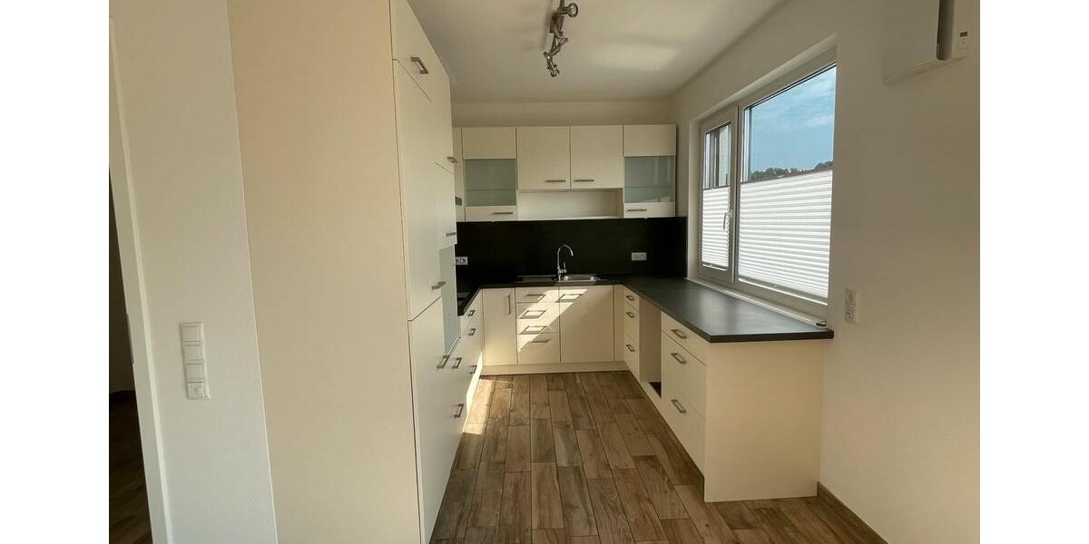 Einfamilienhaus Kumhausen - 3 Zimmer, 95 m&sup2;, 1.550&euro; | Angebot:25971871