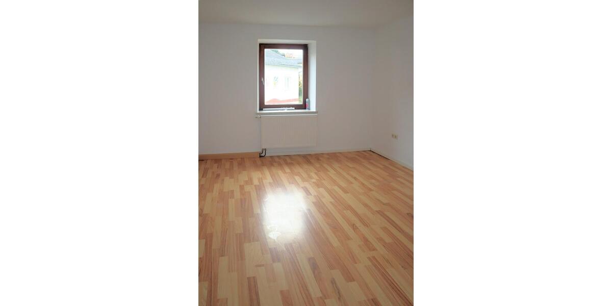 Einfamilienhaus Velden - 7 Zimmer, 140 m&sup2;, 1.300&euro; | Angebot:23660225