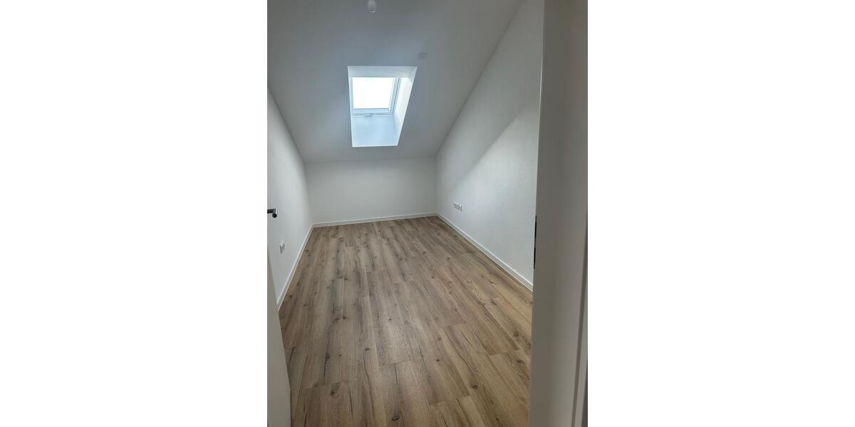 Erdgeschoßwohnung Hohenthann - 4 Zimmer, 97 m&sup2;, 1.720&euro; | Angebot:25312048