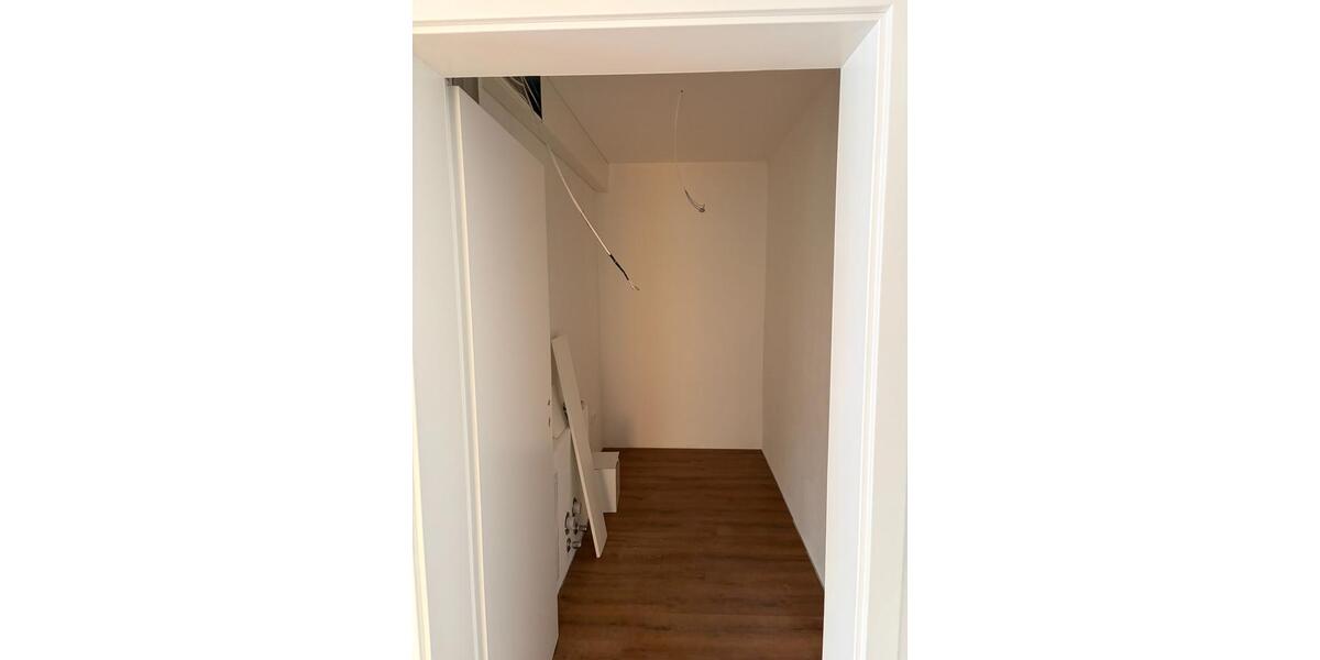 Etagenwohnung Dingolfing - 3.5 Zimmer, 99 m&sup2;, 1.150&euro; | Angebot:25860462