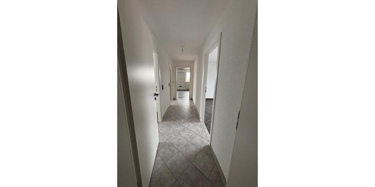 Dachgeschoßwohnung Pfeffenhausen - 2 Zimmer, 75 m&sup2;, 1.060&euro; | Angebot:25965989