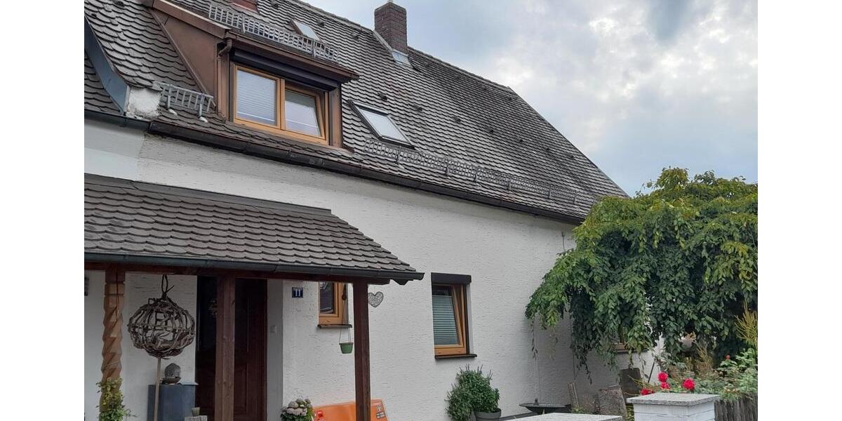 Doppelhaushälfte Neufahrn in Niederbayern - 5 Zimmer, 130 m&sup2;, 320.000&euro; | Angebot:27200765