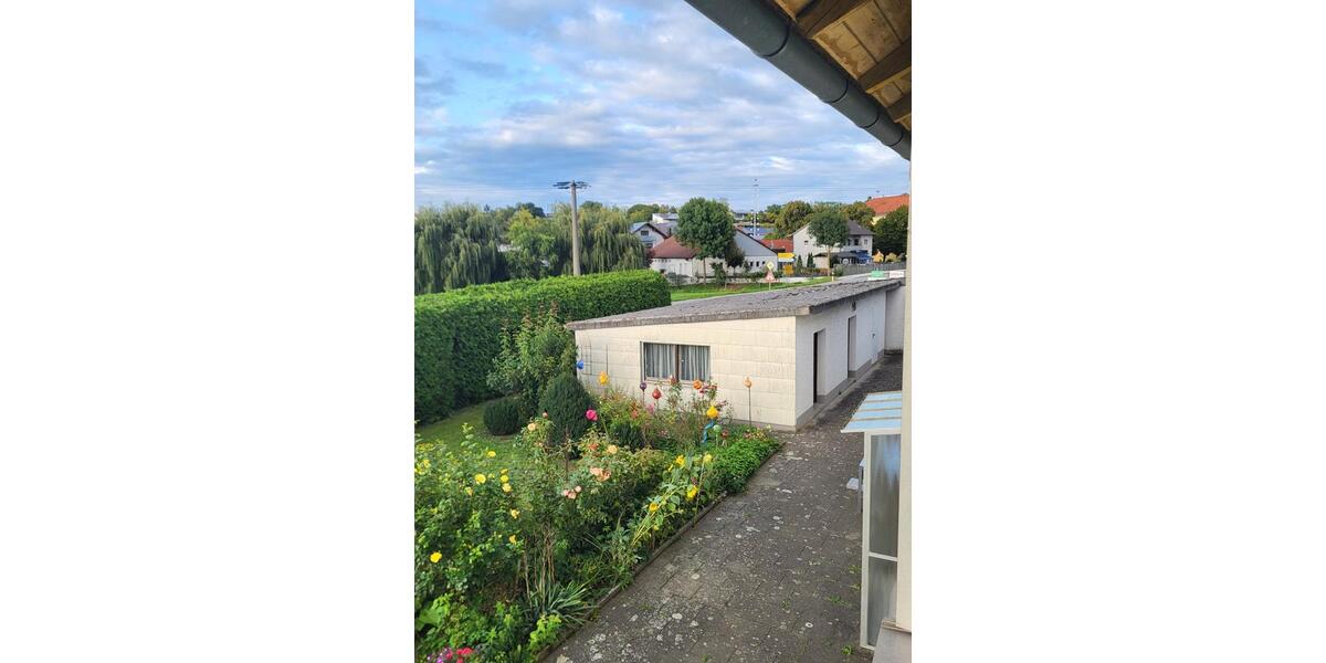 Einfamilienhaus Furth - 11 Zimmer, 185 m&sup2;, 739.000&euro; | Angebot:25839247