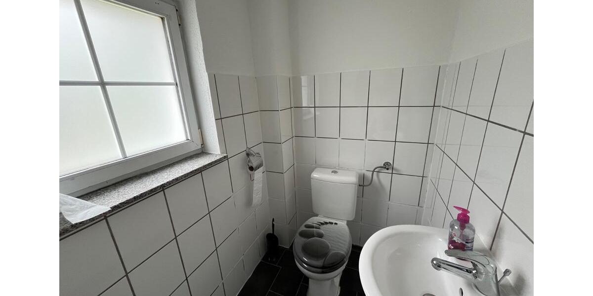 Einfamilienhaus Dingolfing - 3 Zimmer, 115 m&sup2;, 1.000&euro; | Angebot:27532768