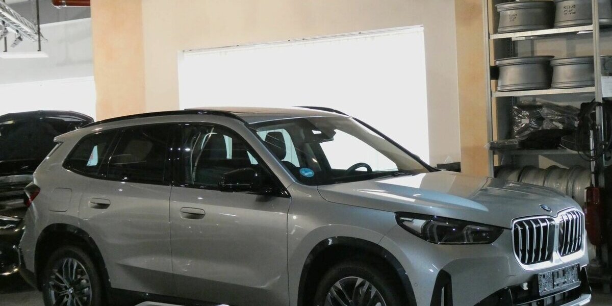 BMW X1 23dxDrive x-Line AHK,Pan-Dach,H&K,Leder 28.900 km 41.590 &euro; Landshut 84030