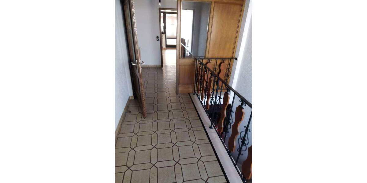 Bungalow löching Kronwieden - 7 Zimmer, 200 m&sup2;, 575.000&euro; | Angebot:25760407