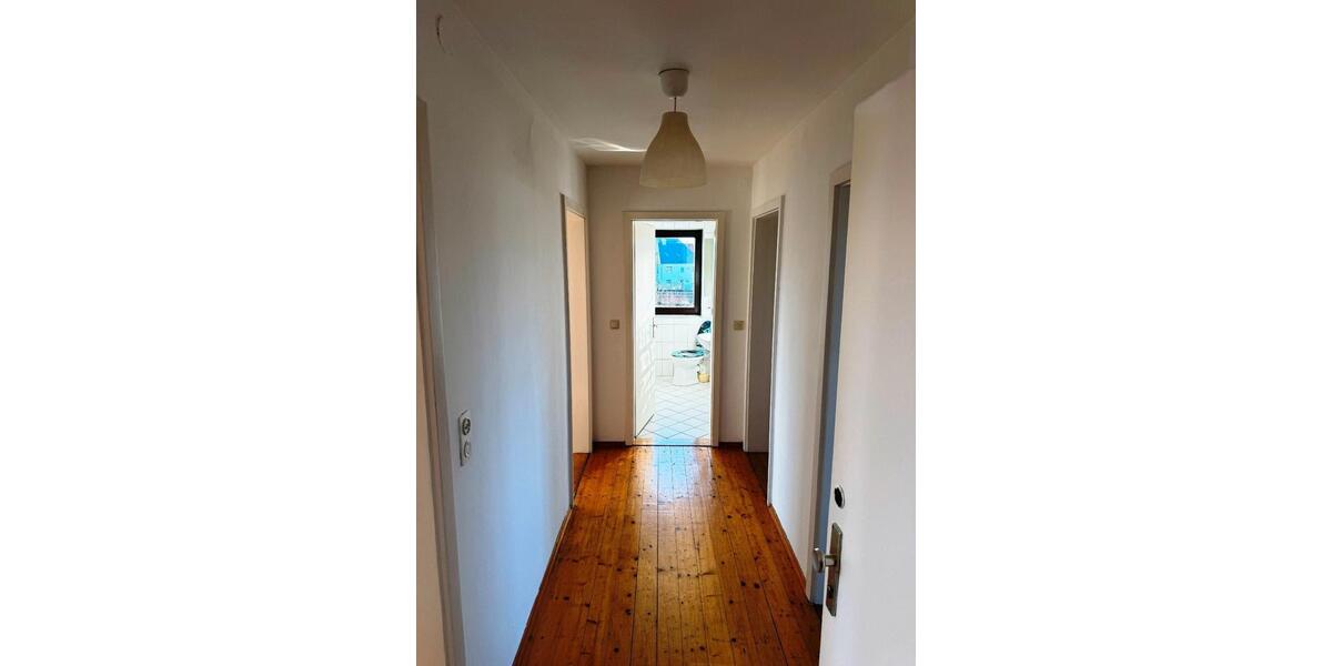 Etagenwohnung Ergolding - 3 Zimmer, 63 m&sup2;, 600&euro; | Angebot:25905410