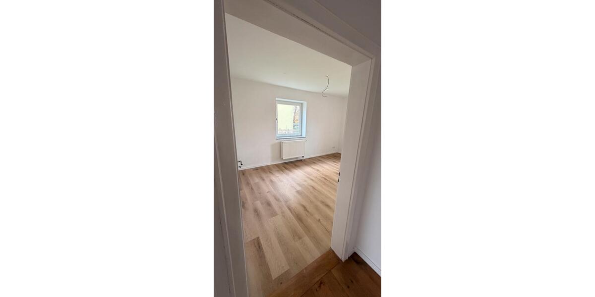 Erdgeschoßwohnung Velden - 3 Zimmer, 75 m&sup2;, 750&euro; | Angebot:25941780
