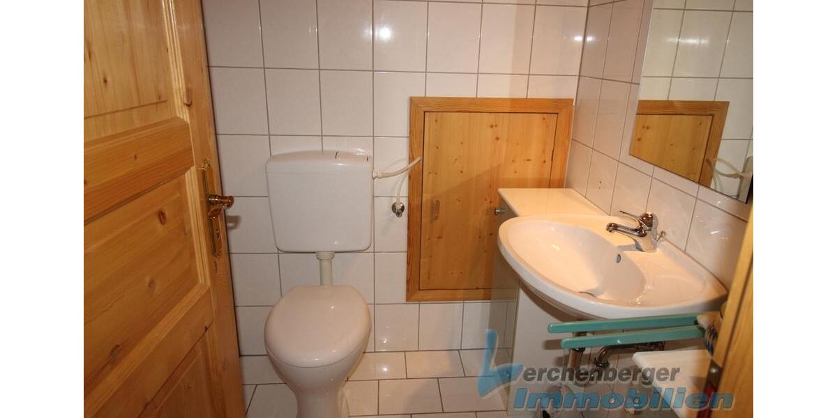 Einfamilienhaus Moosthenning - 7 Zimmer, 250 m&sup2;, 1.850&euro; | Angebot:25340470