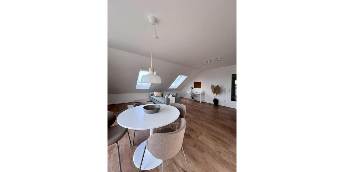 Dachgeschoßwohnung Langenbach - 2 Zimmer, 65 m&sup2;, 1.475&euro; | Angebot:25852496