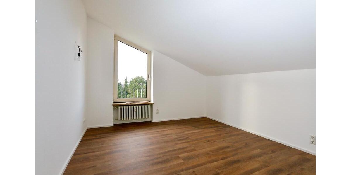 Etagenwohnung Kumhausen - 4 Zimmer, 118 m&sup2;, 1.370&euro; | Angebot:26614904