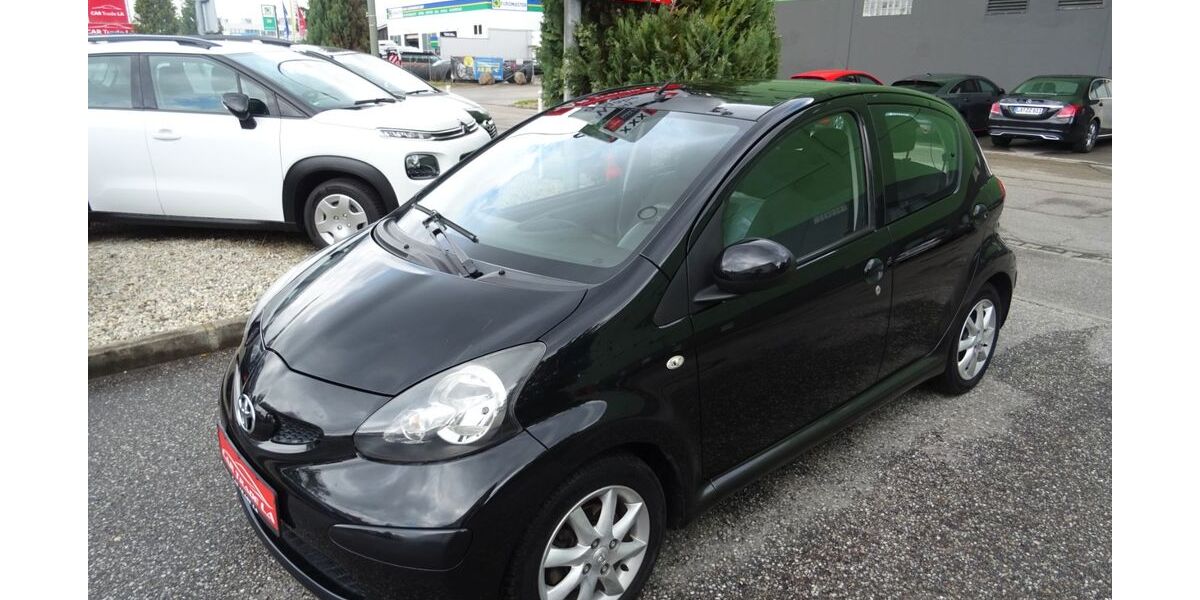 Toyota Aygo (X) 195.000 km 2.690 &euro; Landshut 84030