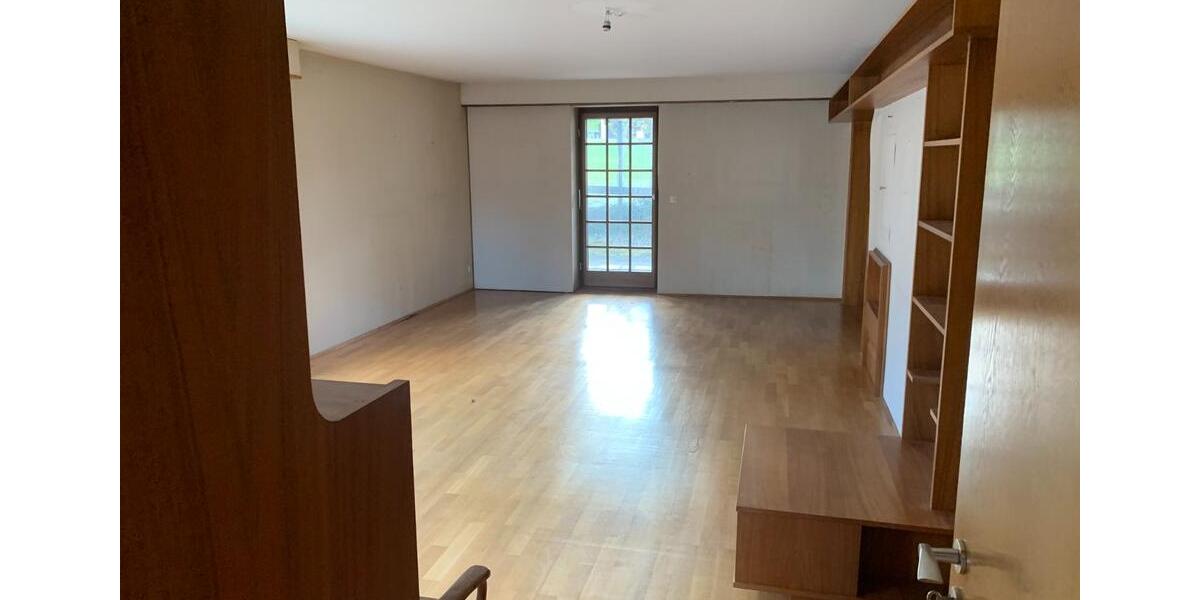 Einfamilienhaus Kumhausen - 7 Zimmer, 190 m&sup2;, 2.000&euro; | Angebot:25977749