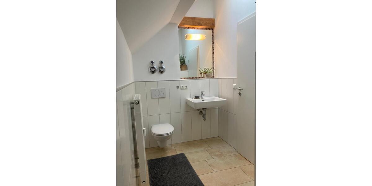 Dachgeschoßwohnung Gerzen - 1 Zimmer, 30 m&sup2;, 340&euro; | Angebot:25827623