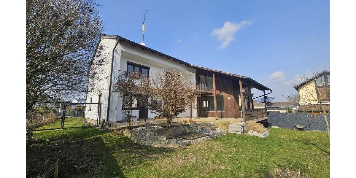 Einfamilienhaus Aham-Loizenkirchen Loizenkirchen - 9 Zimmer, 213 m&sup2;, 435.000&euro; | Angebot:25770490