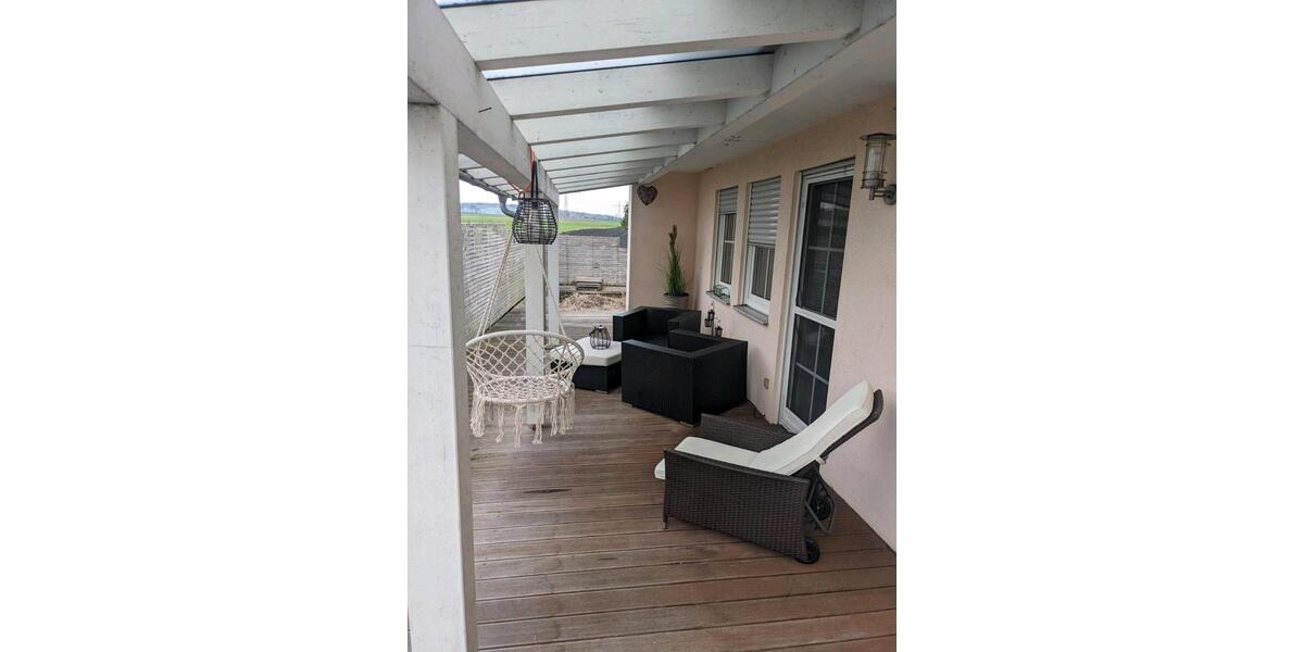 Erdgeschoßwohnung Essenbach - 5 Zimmer, 150 m&sup2;, 1.430&euro; | Angebot:26591666