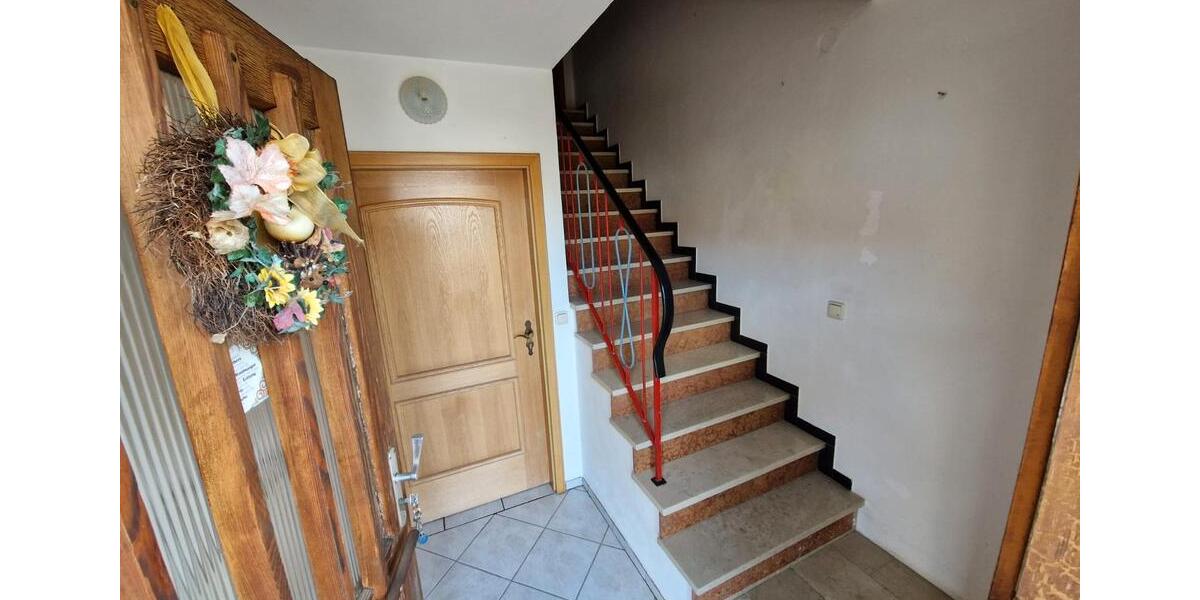Mehrfamilienhaus, Wohnhaus Langenpreising - 6 Zimmer, 190 m&sup2;, 4.500&euro; | Angebot:26652340