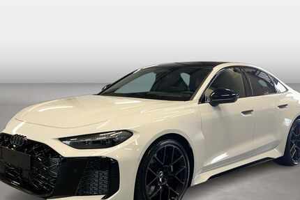 Audi RS5 2.900 km 117.980 &euro; Landshut 84030