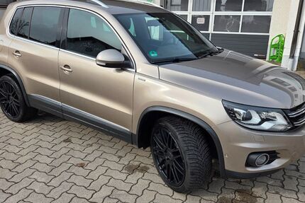 VW Tiguan 144.102 km 14.700 &euro; Vilsheim 84186