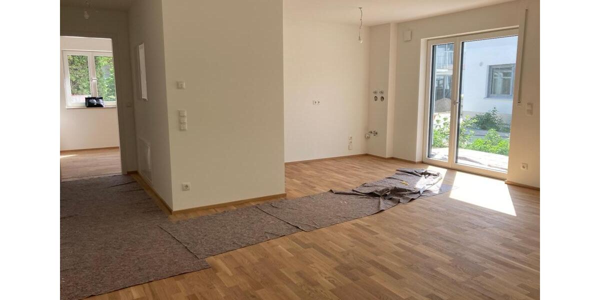 Erdgeschoßwohnung Kumhausen - 2.5 Zimmer, 90 m&sup2;, 1.190&euro; | Angebot:24356527