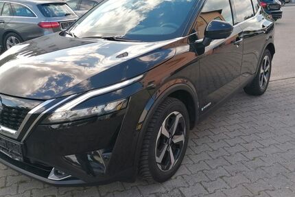 Nissan Qashqai 63.000 km 21.390 &euro; Landshut 84034